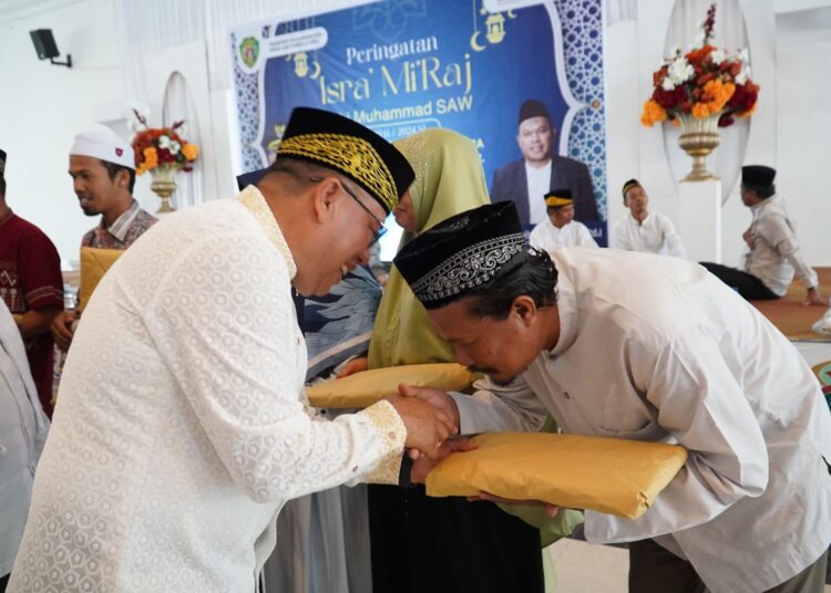 PJ BUPATI AJAK WARGA TELADANI NABI SAW