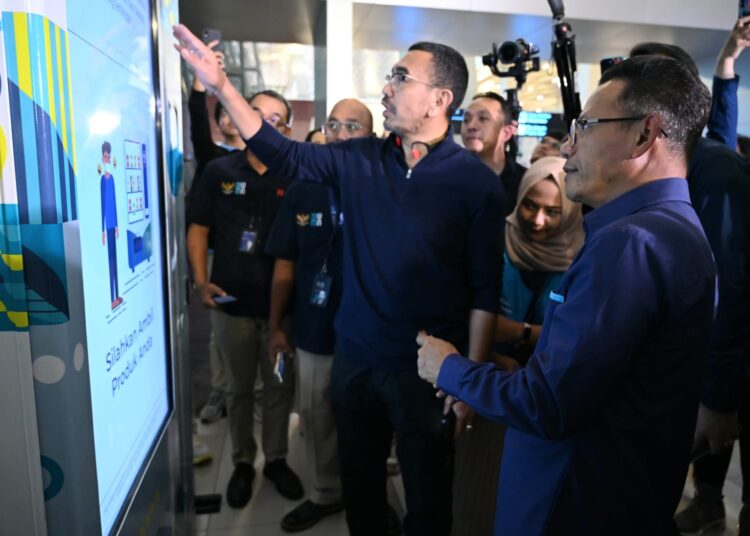BUMN HADIRKAN VENDING MACHINE UMKM