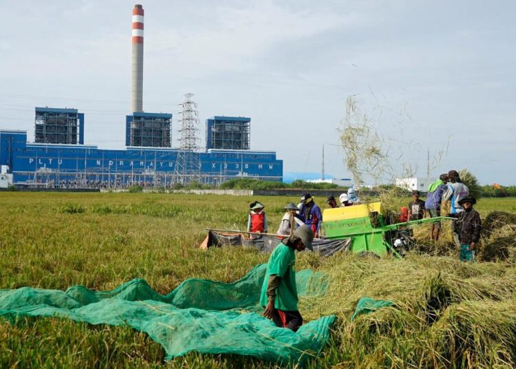 PLN SUKSES TURUNKAN RISIKO ESG 2023