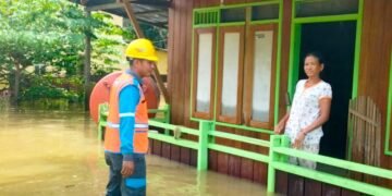 BANJIR MELANDA, PLN AMANKAN LISTRIK UJOH BILANG