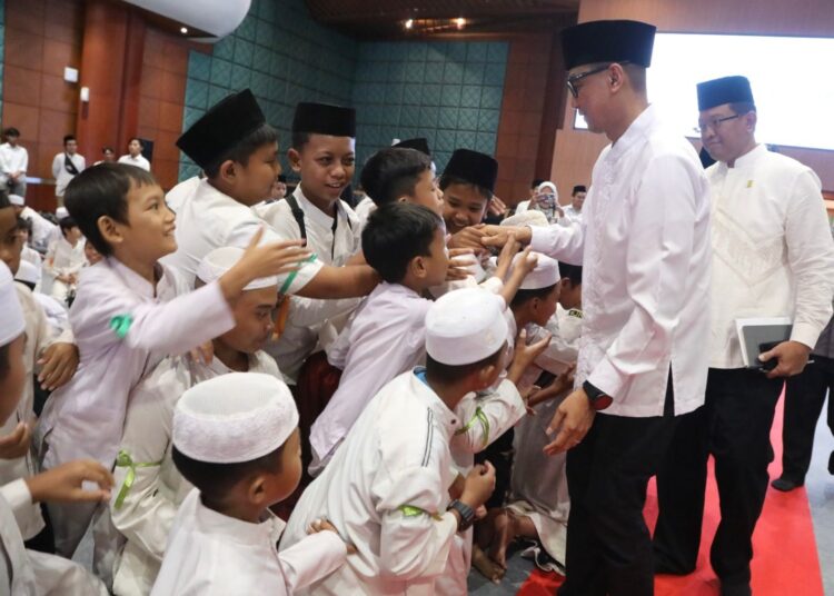 PLN SALURKAN BANTUAN KEPADA 50 RIBU PENERIMA