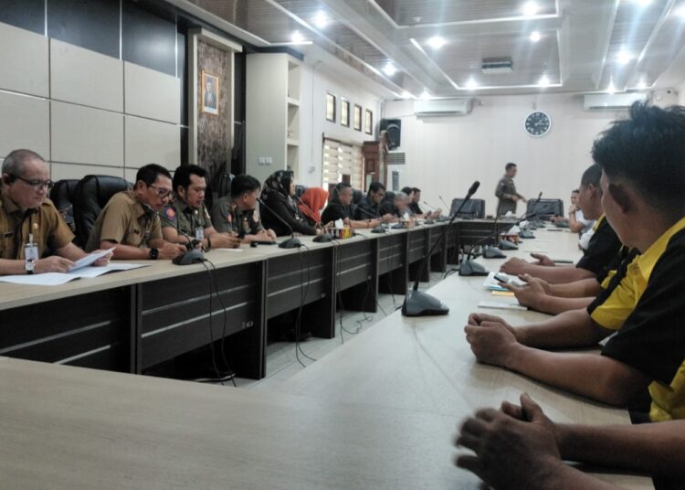 APEM DUKUNG PENERTIBAN POM MINI