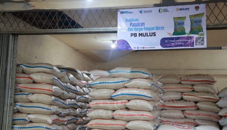 BULOG SEBUT HARGA BERAS STABIL