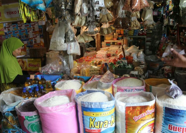 PEMERINTAH KAWAL SEMBAKO JELANG LEBARAN