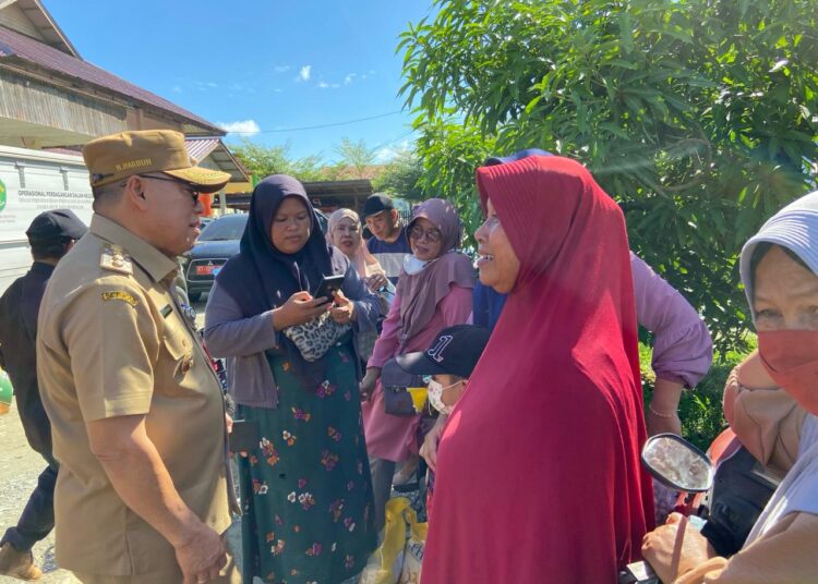 PJ BUPATI TINJAU PASAR MURAH