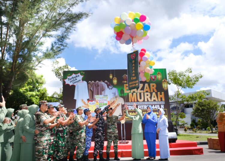 TNI HADIRKAN BAZAR RAMADAN