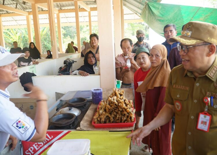 SUDAH DIBANGUN DI 2017, PJ BUPATI RESMIKAN PASAR RIKO