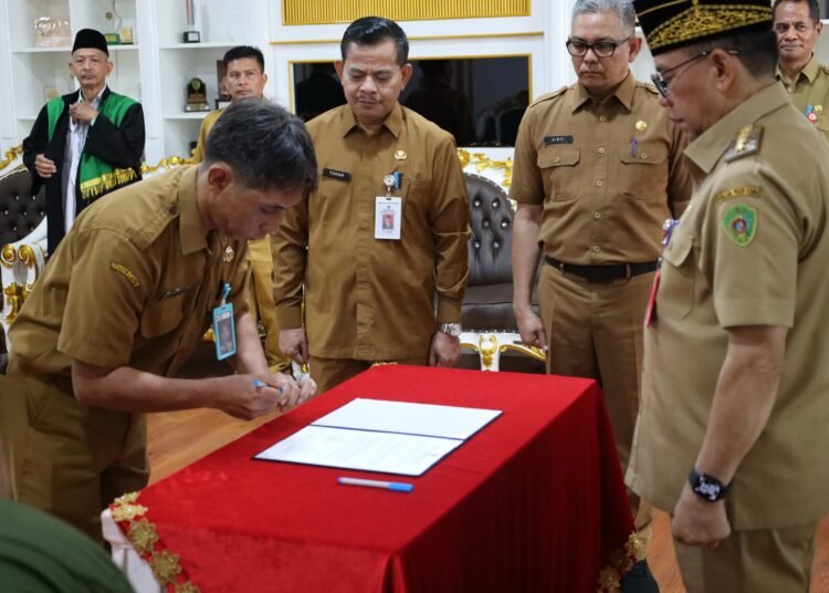 PJ BUPATI LANTIK 2 PEJABAT