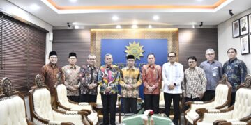 PRIHATIN OLIGARKI, MUHAMMADIYAH DUKUNG KPPU