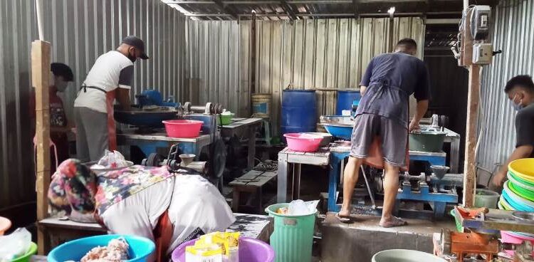 OMZET JASA PENGGILINGAN NAIK SAAT LEBARAN