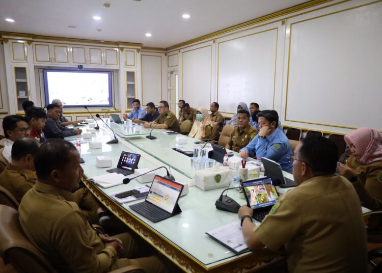 PEMKAB BAHAS PERLUASAN EMBUNG LAWE-LAWE