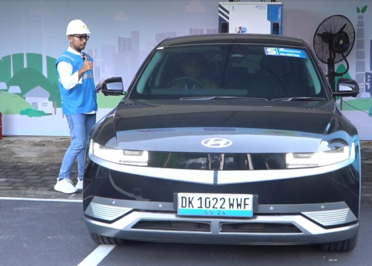 PLN OPERASIKAN 670 EV DI KTT WWF BALI