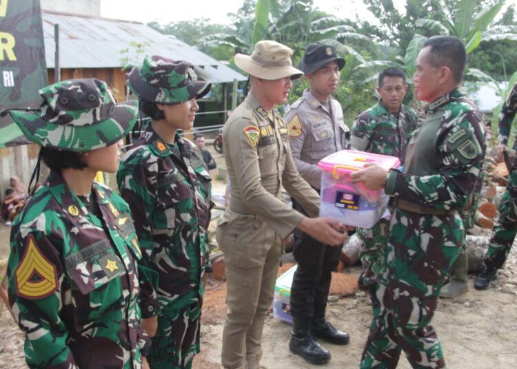 PANGDAM VI/MLW TINJAU PROYEK DESALINASI KUKAR