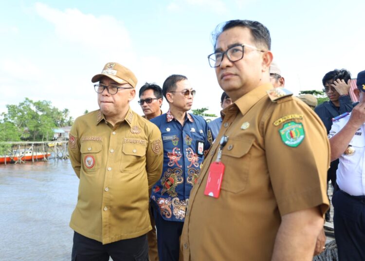 PJ GUBERNUR KUNJUNGI PEMBUATAN KAPAL PPU