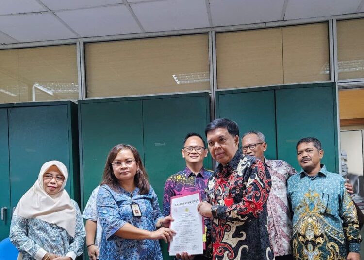 KEMENTAN JANJI BANTU SAWIT KALTIM