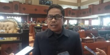 DEWAN MINTA KENAIKAN INSENTIF NAKES
