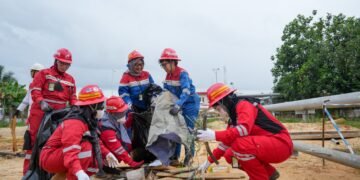 PEDULI LINGKUNGAN, KPB GELAR COASTAL CLEAN UP