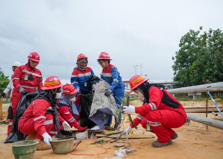 PEDULI LINGKUNGAN, KPB GELAR COASTAL CLEAN UP