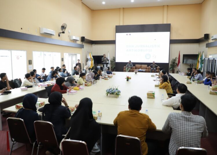 KPK GELAR WORKSHOP JURNALISTIK DI KALTIM