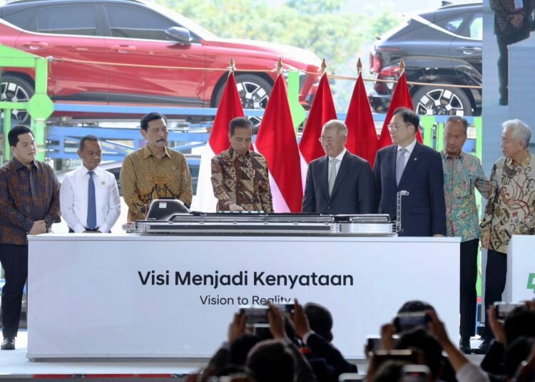 PLN DUKUNG PENGEMBANGAN INDUSTRI EV