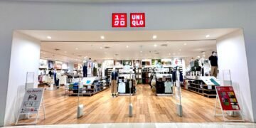 UNIQLO TERIMA LISTRIK HIJAU PLN