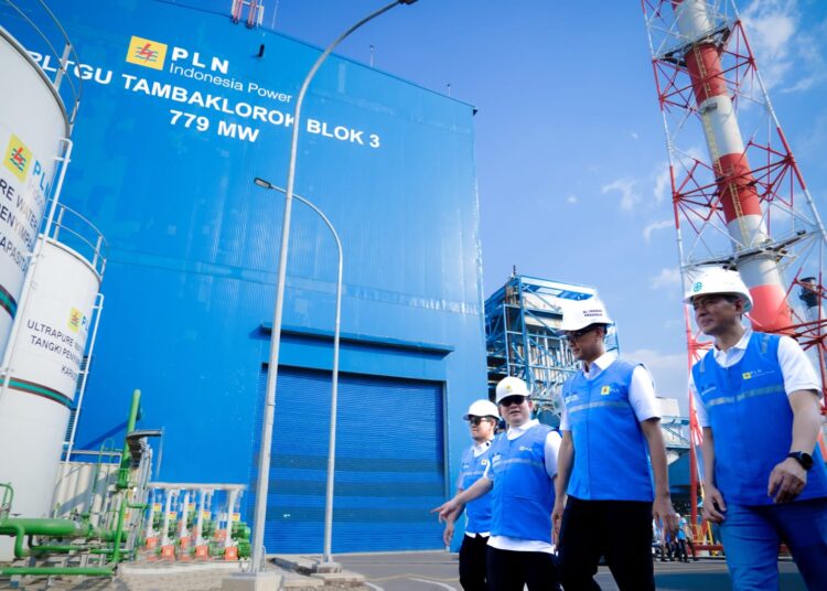 PLN OPERASIKAN PLTGU TAMBAK LOROK