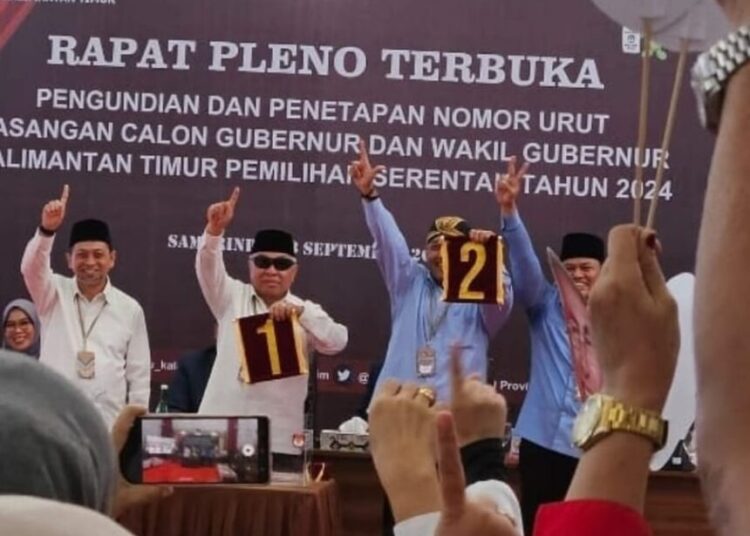 Kakanda Dan Ayahanda Isran