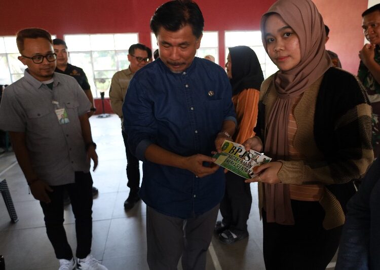 Pekerja Rentan Kukar Terima BPJS Naker