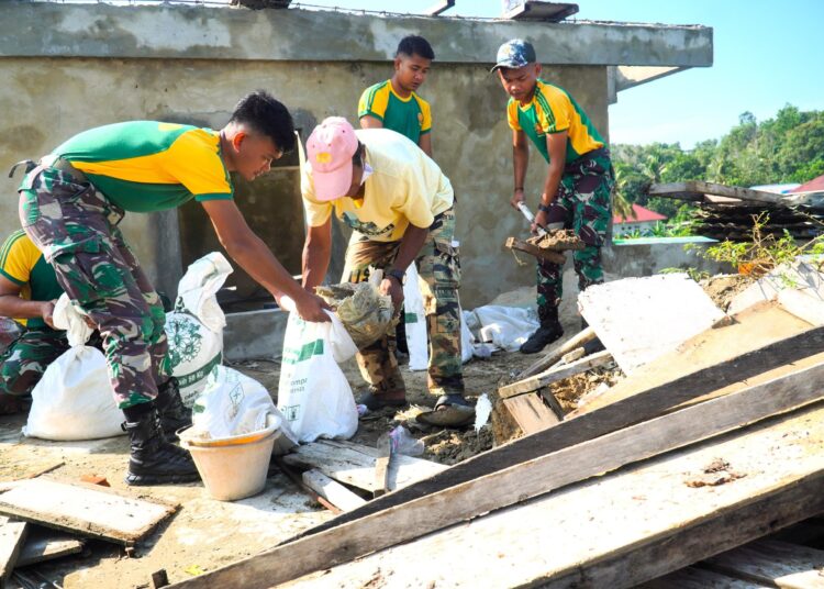Satgas Pamtas Turut Bangun Masjid