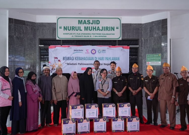 PLN Berbagi Kebahagiaan Di Hari Pahlawan