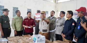 Pj Gubernur Pantau Logistik KPU