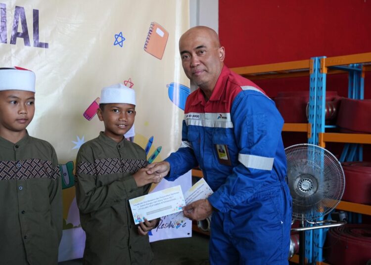 KPI Berbagi 150 Paket Sekolah Di PPU