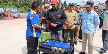 Pemkab Bantu Alsintan Tanah Datar