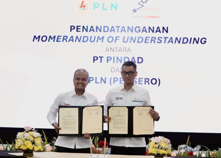 PLN-Pindad Teken MoU Bangun Pembangkit