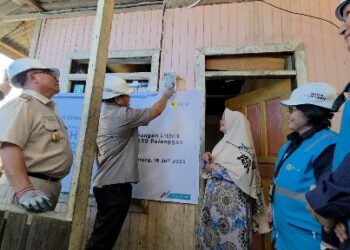 150 Keluarga Pra-Sejahtera Terima Sambungan PLN