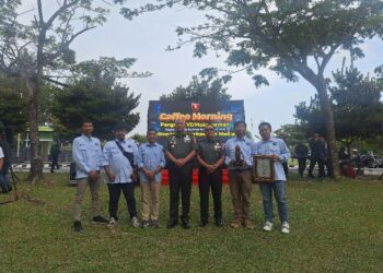 PWI Terima Penghargaan HUT Kodam VI/Mlw