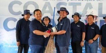 Relawan KPB Angkat 637 kg Sampah Pesisir