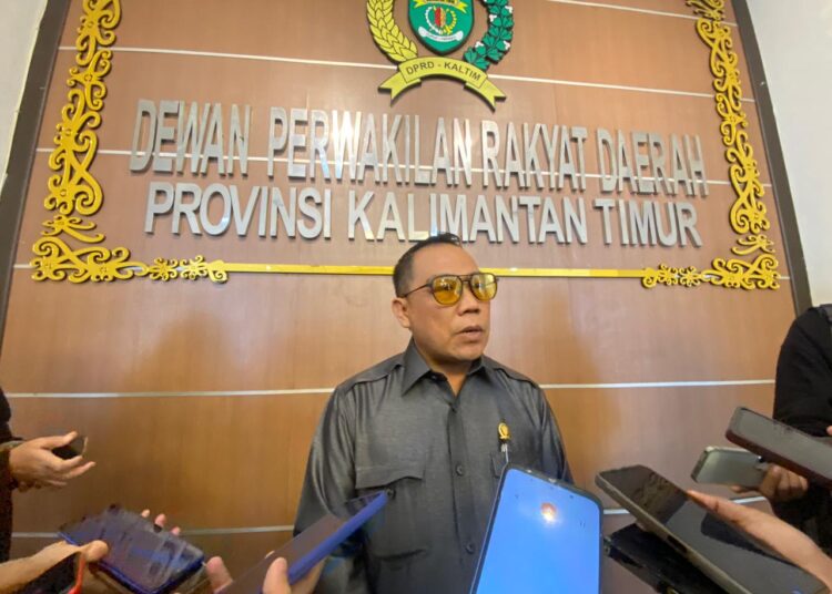 Sarkowi Tekankan Transformasi SDA ke SDM dan Dorong Kejelasan Program Bantuan Pendidikan Kaltim