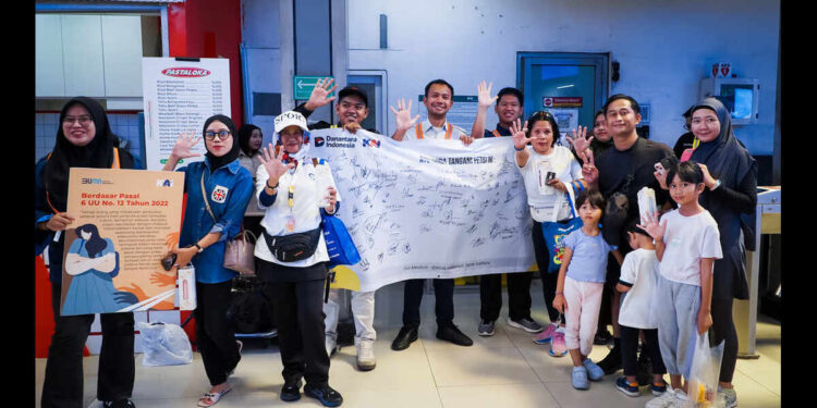 Emas Bergerak Hati-Hati di Tengah Ketidakpastian Suku Bunga The Fed