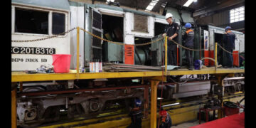 Emas Bergerak Hati-Hati di Tengah Ketidakpastian Suku Bunga The Fed