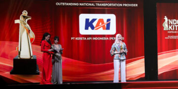 Tenun Persahabatan: Merajut Warisan India dan Indonesia dalam Heritage Threads