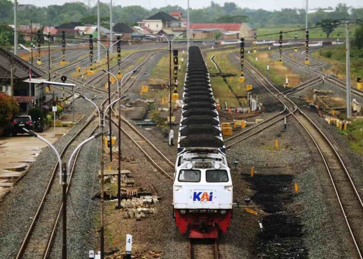 Tumbuh Stabil, KAI Logistik Berhasil Kelola 19 Juta Ton Barang Hingga Oktober 2025