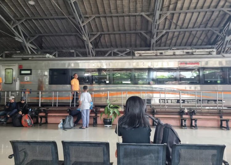 KAI Daop 4 Catat 59 Ribuan Penumpang KA di Stasiun Pekalongan dan Pemalang Selama Tiga Hari Masa Angkutan Nataru 2025/2026