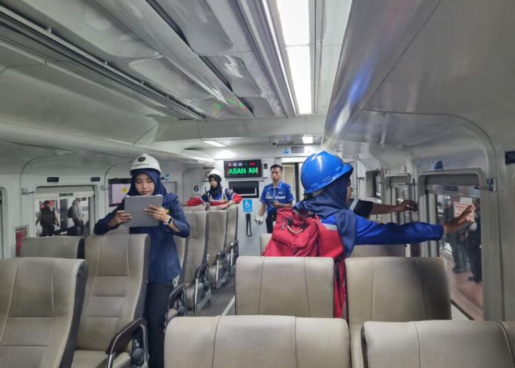 Beauty Class Fanbo & Building a Loyal Community as a Content Creator Workshop with Priska Sahanaya di SMA Kanaan Global