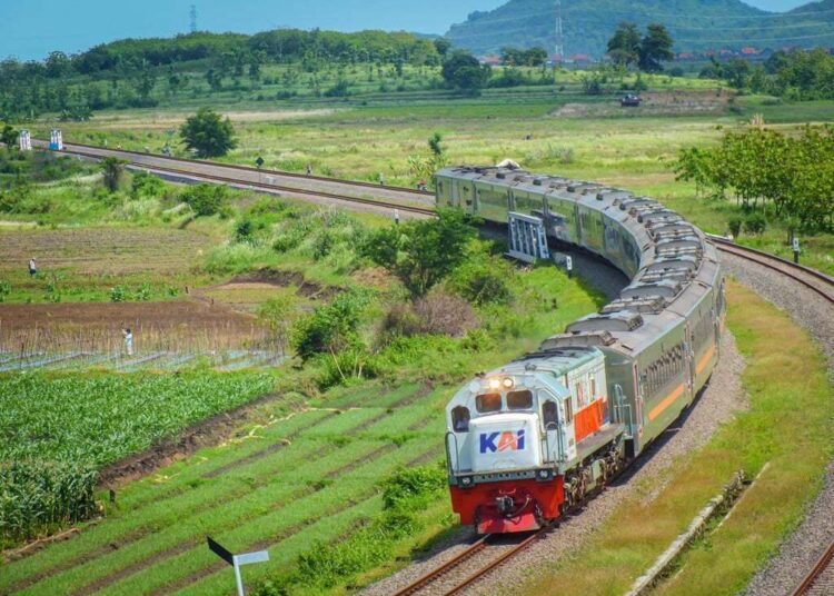 KAI Daop 1 Jakarta Catat Enam Kejadian Pohon Tumbang Sepanjang 2025, Seluruhnya Berhasil Ditangani dengan Cepat