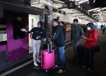 KAI Daop 2 Bandung Sediakan 4 KA Tambahan untuk Angkutan Nataru 2025/2026