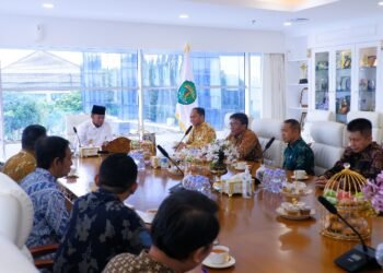 Gubernur Dukung Pemerataan Sambungan PLN