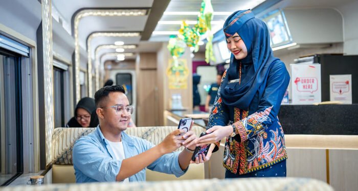 KAI Services Dorong Layanan Ramah Lingkungan Lewat Electronic Bill di Kuliner Kereta