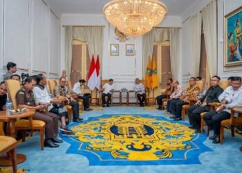 Dukung Pelestarian Pesisir, Kogabwilhan III Tanam 1.000 Mangrove di Pantai Gambesi
