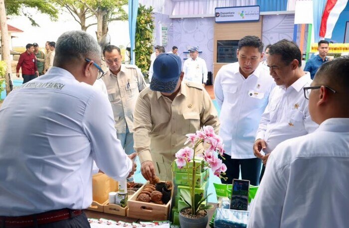Showroom Material Finishing Interior AICA Terlengkap di Surabaya